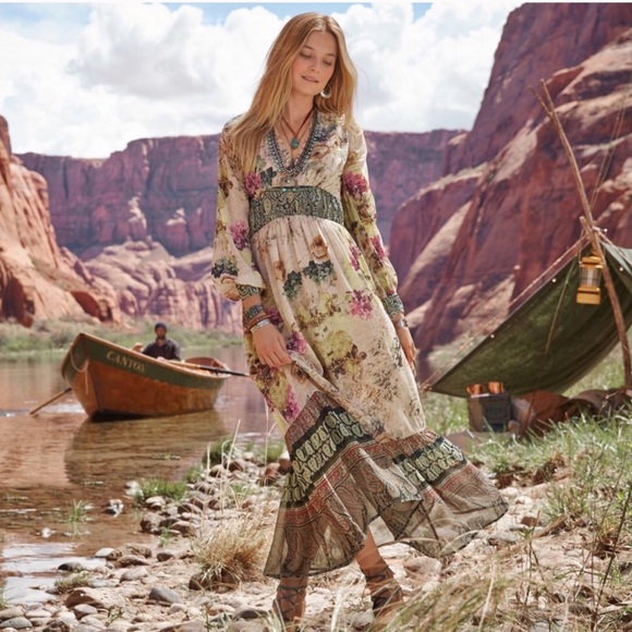 Sundance Dresses & Skirts - Sundance Adair floral paisley boho Maxi dress